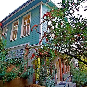 Dreamers V&v Cihangir *** Istanbul